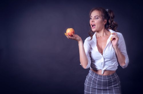 Skirts for Apple Body Shape: Flattering Fits Skirts for Apple Body Shape: Flattering Fits