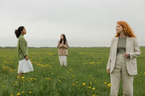 Power Blazers For Women: 5 Power Blazers for a Stronger Work Wardrobe in 2026