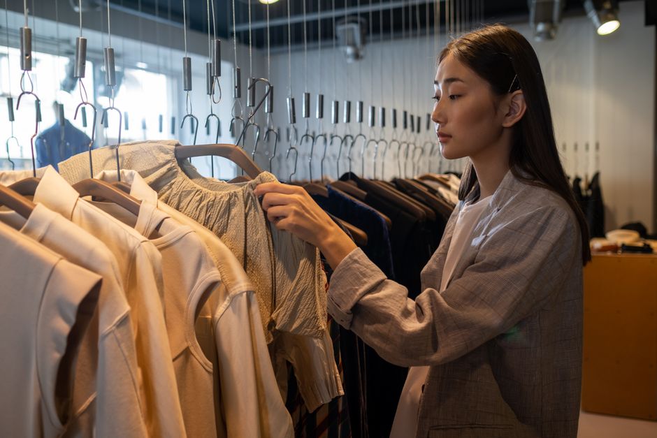 Spring Wardrobe on a Budget: 12 Key Pieces Under 