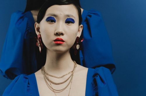 5 Statement Necklaces That Transform Any Simple Outfit